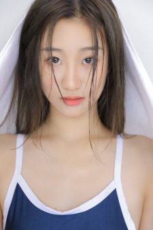 《漂亮的女邻居》三级